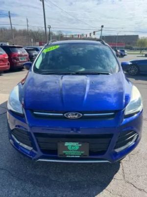 2016 FORD ESCAPE SE