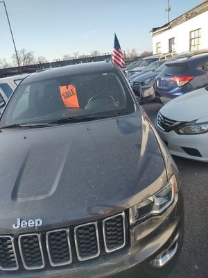 2019 JEEP GRAND CHEROKEE LAREDO E