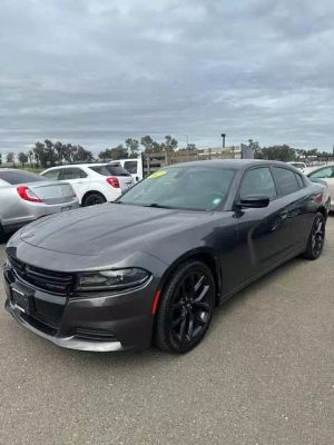 2017 DODGE CHARGER SE