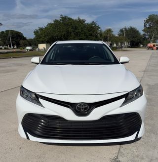 2019 TOYOTA CAMRY XLE