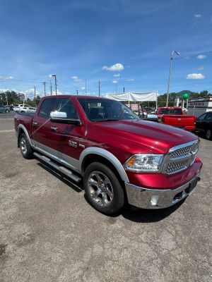 2013 RAM 1500 LARAMIE