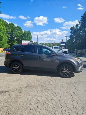 2016 TOYOTA RAV4 SE