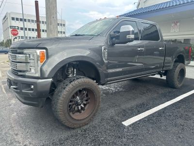 2017 FORD F250 SUPER DUTY CREW CAB PICKUP V8, TURBO DIESEL, 6.7L PLATINUM PICKUP 4D 6 3/4 FT