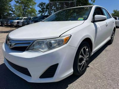 2013 TOYOTA CAMRY SEDAN WHITE AUTOMATIC - Auto Spot