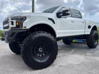 2020 FORD F350 SUPER DUTY CREW CAB PICKUP V8, TURBO DIESEL, 6.7 LITER LARIAT PICKUP 4D 8 FT