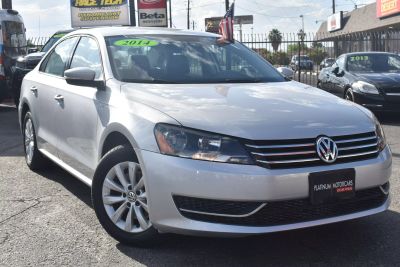 2014 Volkswagen Passat - Image 1