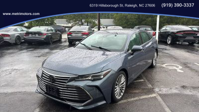2019 Toyota Avalon - Image 1