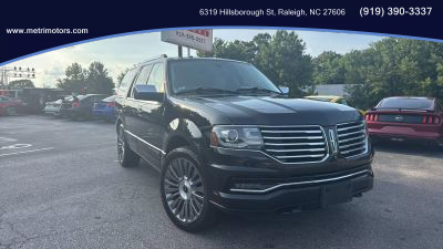 2015 Lincoln Navigator - Image 1