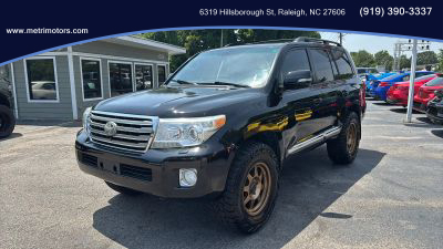 2015 Toyota Land Cruiser - Image 1