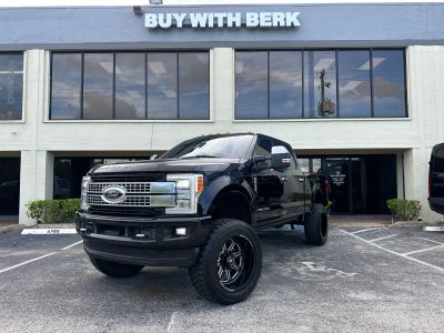 2017 FORD F250 SUPER DUTY CREW CAB PICKUP V8, TURBO DIESEL, 6.7L PLATINUM PICKUP 4D 6 3/4 FT