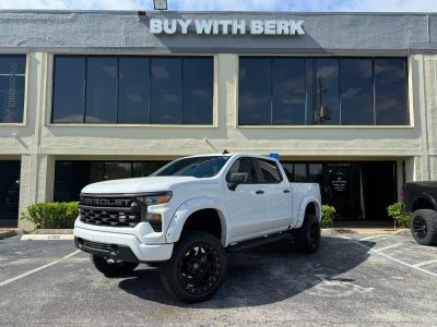 2022 CHEVROLET SILVERADO 1500 CREW CAB PICKUP 4-CYL, TURBO, 2.7 LITER CUSTOM PICKUP 4D 5 3/4 FT