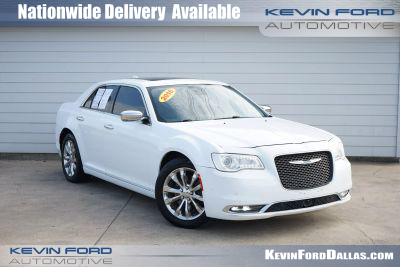 2016 CHRYSLER 300 SEDAN V6, 3.6 LITER 300C SEDAN 4D