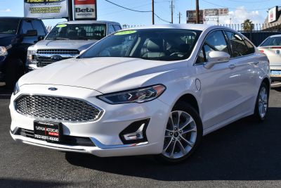 2019 Ford Fusion Energi - Image 1