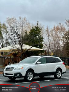2013 Subaru Outback - Image 1