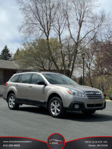 2014 Subaru Outback - Image 1
