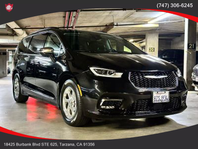 2022 Chrysler Pacifica - Image 1