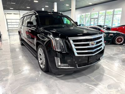 2017 Cadillac Escalade Esv - Image 1