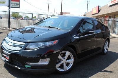 2014 Chevrolet Volt - Image 1