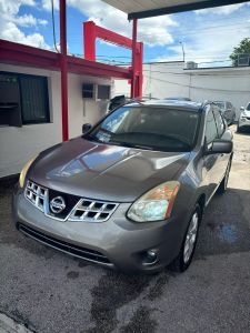 2012 Nissan Rogue - Image 1