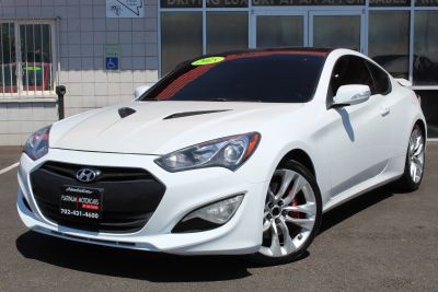 2015 Hyundai Genesis Coupe - Image 1