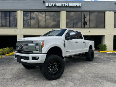 2019 FORD F250 SUPER DUTY CREW CAB PICKUP V8, TURBO DIESEL, 6.7 LITER PLATINUM PICKUP 4D 6 3/4 FT