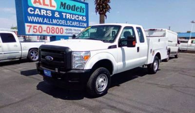 2015 FORD F350 SUPER DUTY SUPER CAB PICKUP V8, FLEX FUEL, 6.2 LITER XL PICKUP 4D 8 FT