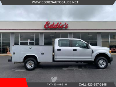 2017 FORD F350 SUPER DUTY CREW CAB 8FT KNAPHEIDE SERVICE BED TRUCK SERVICE/UTILITY TRUCKS V8, FLEX FUEL, 6.2 LITER XL PICKUP 4D 8 FT - Eddies Auto Sales