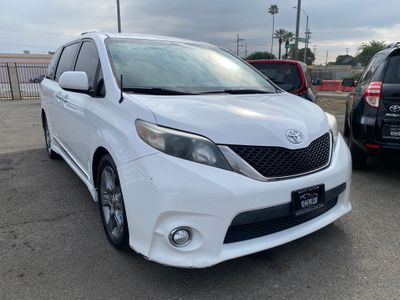 2014 TOYOTA SIENNA VAN V6, 3.5 LITER SE MINIVAN 4D