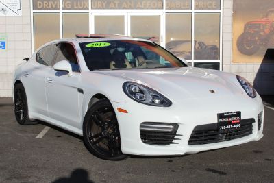 2014 Porsche Panamera - Image 1
