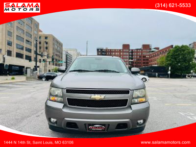 2009 Chevrolet Suburban 1500 - Image 1