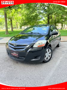 2008 Toyota Yaris - Image 1