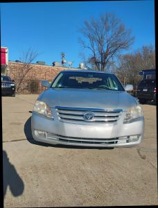 2007 Toyota Avalon - Image 1