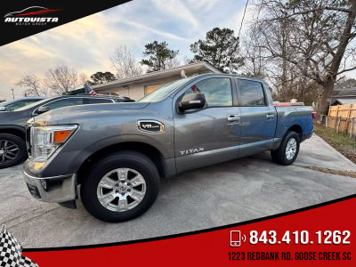 2017 Nissan Titan Crew Cab - Image 1