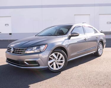 2018 Volkswagen Passat - Image 1
