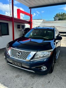 2013 Nissan Pathfinder - Image 1