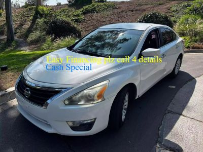 2015 Nissan Altima - Image 1
