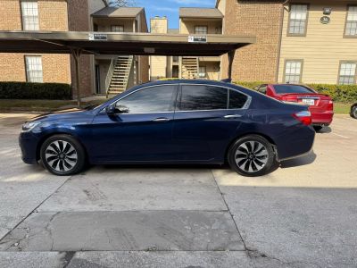 2015 Honda Accord Hybrid - Image 1