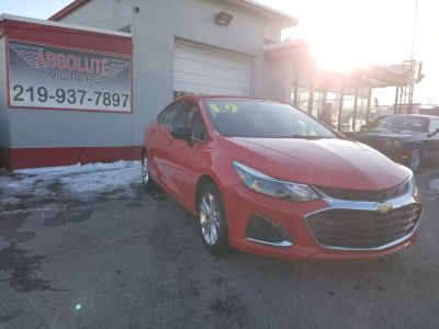 2019 Chevrolet Cruze - Image 1