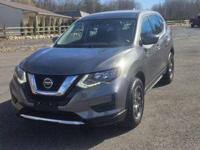 Buy Used 2019 NISSAN ROGUE for sale - Mackey Automotive located in Round Lake 5N1AT2MV4KC823539 -