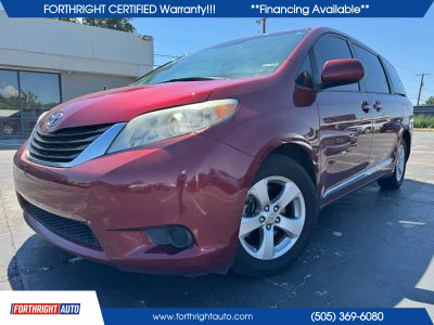 2013 TOYOTA SIENNA VAN V6, 3.5 LITER LE MINIVAN 4D