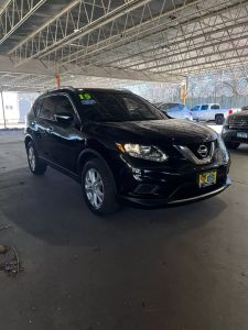 2015 Nissan Rogue - Image 1