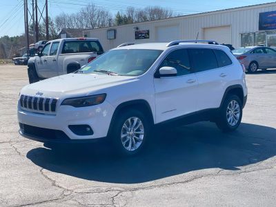 2019 JEEP CHEROKEE SUV 4-CYL, ZERO EVAP, 2.4 LITER LATITUDE SPORT UTILITY 4D