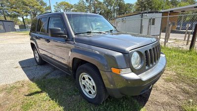 2017 Jeep Patriot - Image 1