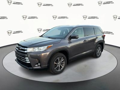 2019 Toyota Highlander - Image 1