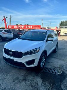 2017 Kia Sorento - Image 1