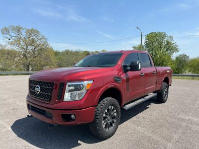 2019 NISSAN TITAN XD CREW CAB PICKUP V8, TURBO DIESEL, 5.0 LITER PRO-4X PICKUP 4D 6 1/2 FT