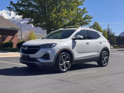 2021 BUICK ENCORE GX SUV 3-CYL, ECOTEC, TURBO, 1.3 LITER ESSENCE SPORT UTILITY 4D
