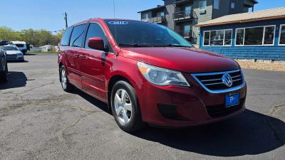 2011 VOLKSWAGEN ROUTAN PASSENGER V6, 3.6 LITER SEL MINIVAN 4D