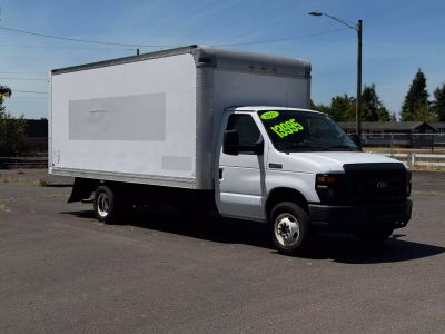 2017 Ford E350 Super Duty Cutaway - Image 1