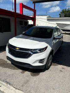 2020 Chevrolet Equinox - Image 1